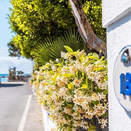 Appartamento La Vela San Bartolomeo Al Mare Exteriér fotografie